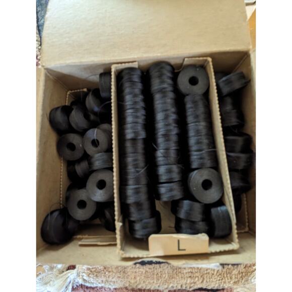 Nylon Sewing Thread Bobbins, Vintage Hem Bobs 1 Gross Black+ 1/3 Box Of Beige - Picture 4 of 9